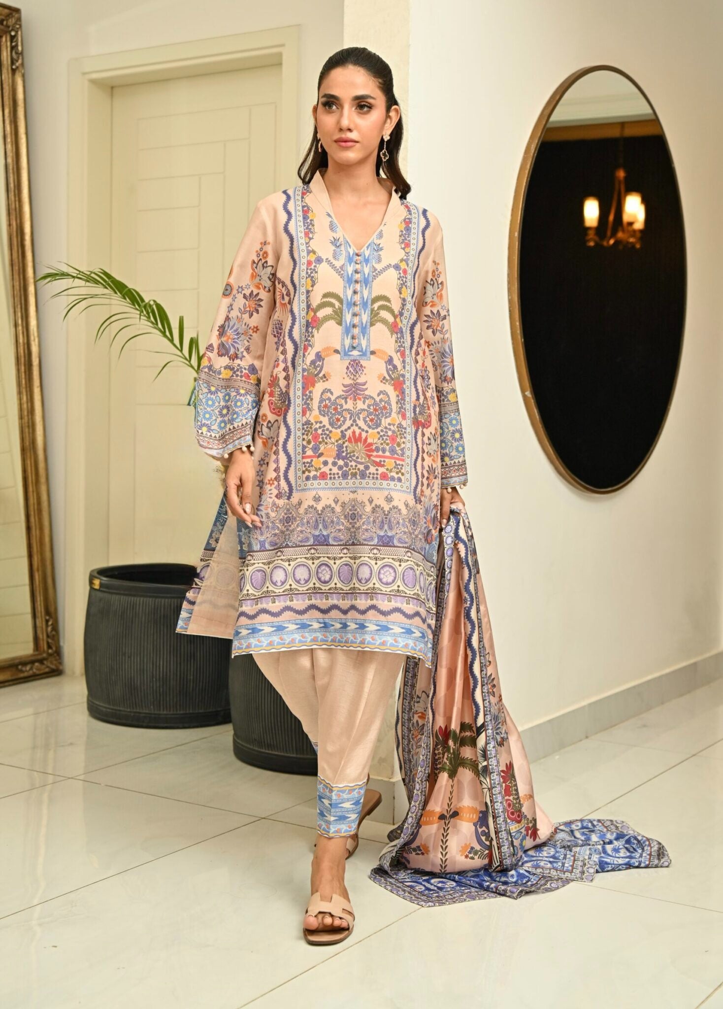 Azmira Kurta Set With Dupatta