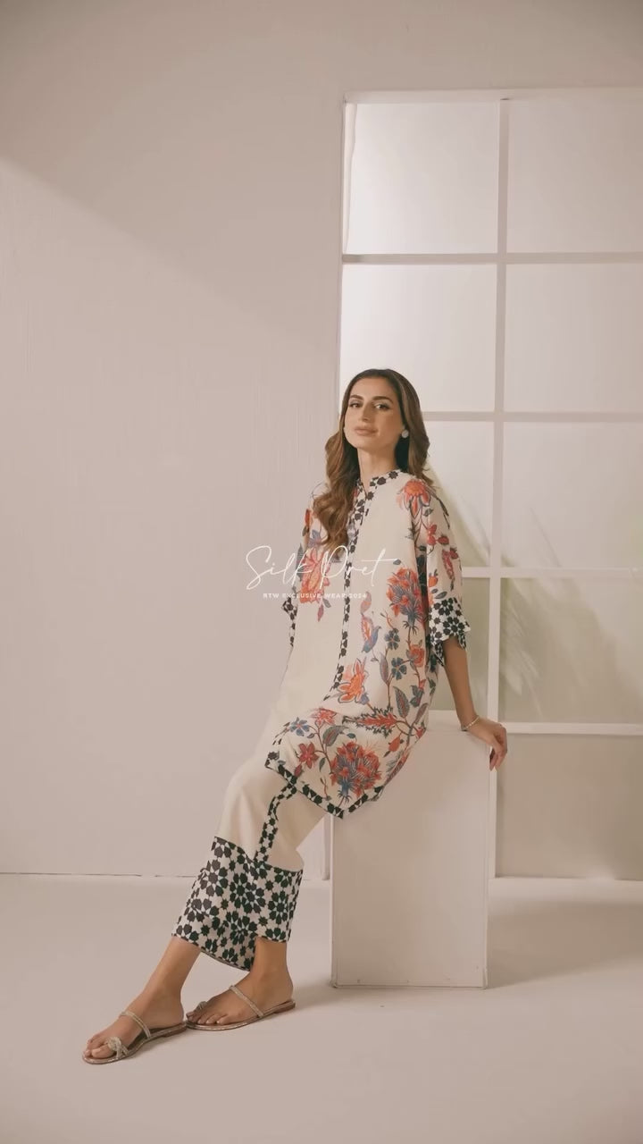 Saffron Lillie Kurta Set