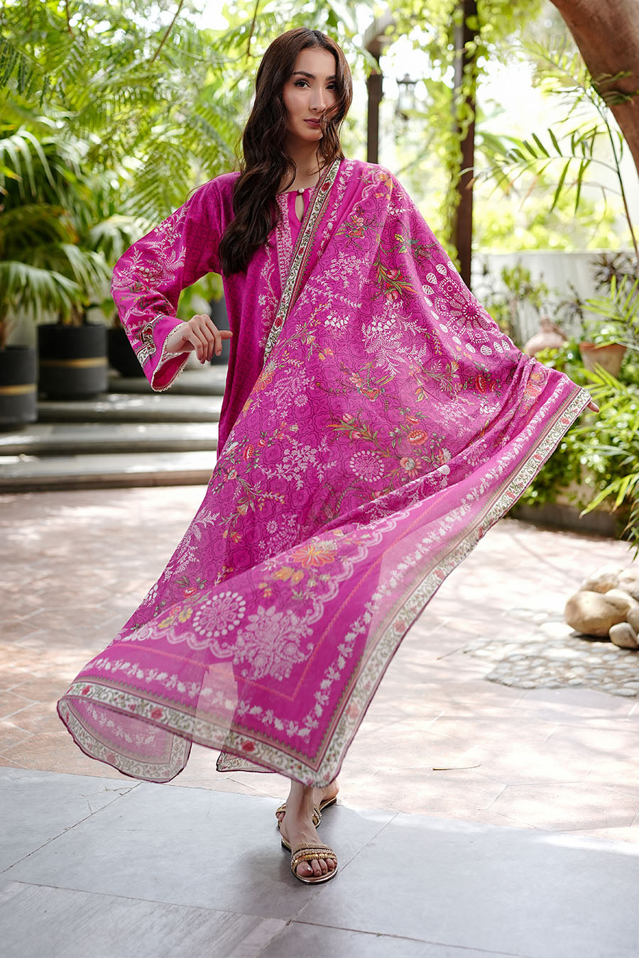 Fuchsia Kurta Set With Dupatta