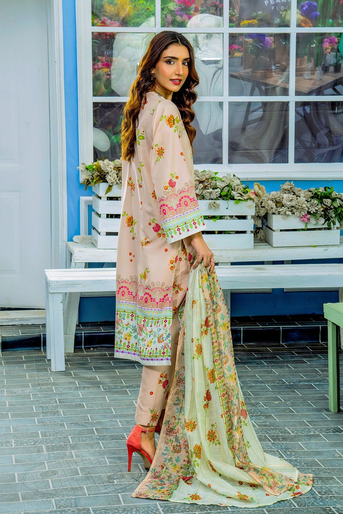 Azura Kurta Set With Dupatta