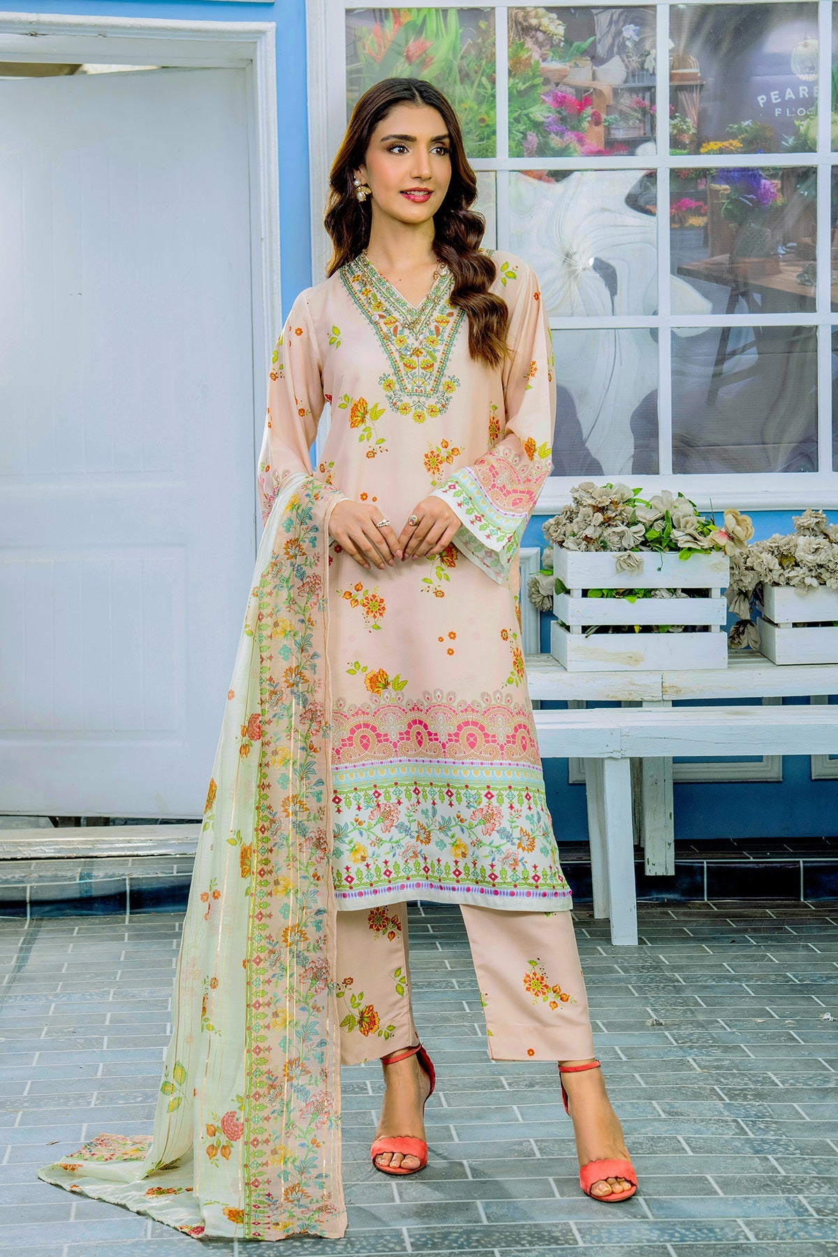 Azura Kurta Set With Dupatta
